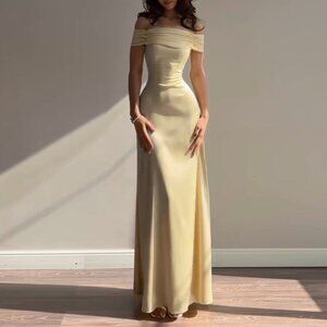 Prom Dress Lace-Up Back Off-the-Shoulder Large